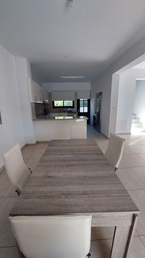 Image No.26-3 Bed House for sale