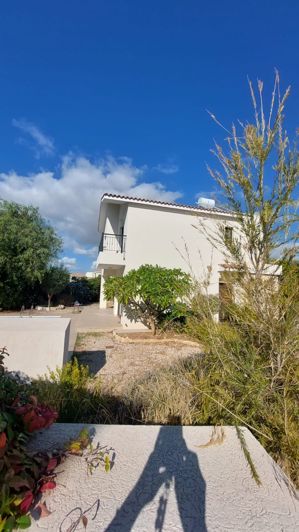 Image No.28-3 Bed House for sale