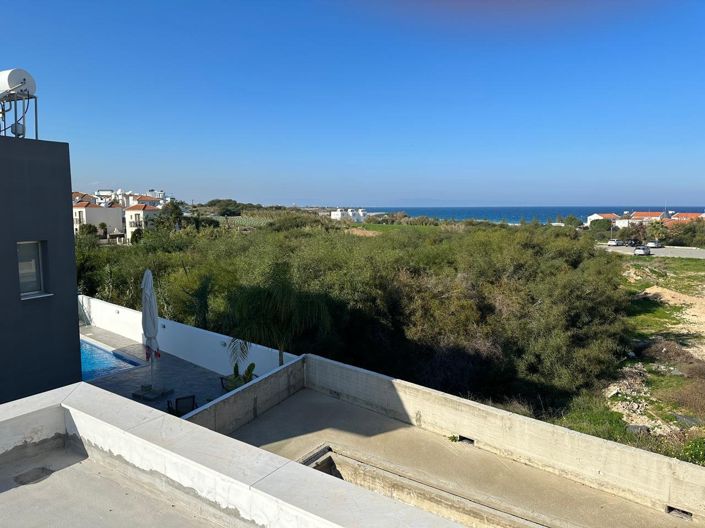 Image No.14-4 Bed House for sale