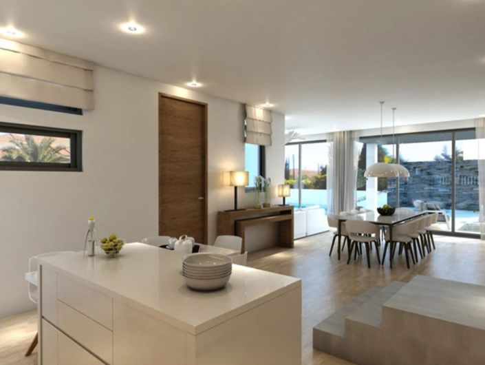 Image No.8-4 Bed House for sale