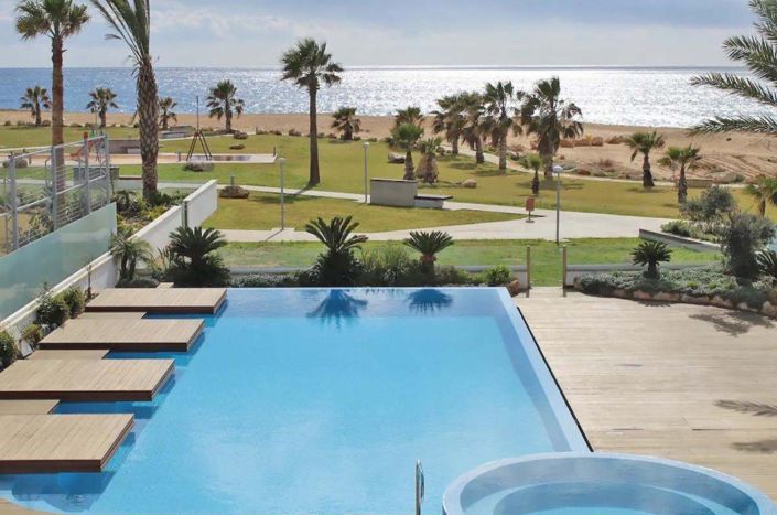 Image No.1-6 Bed House for sale