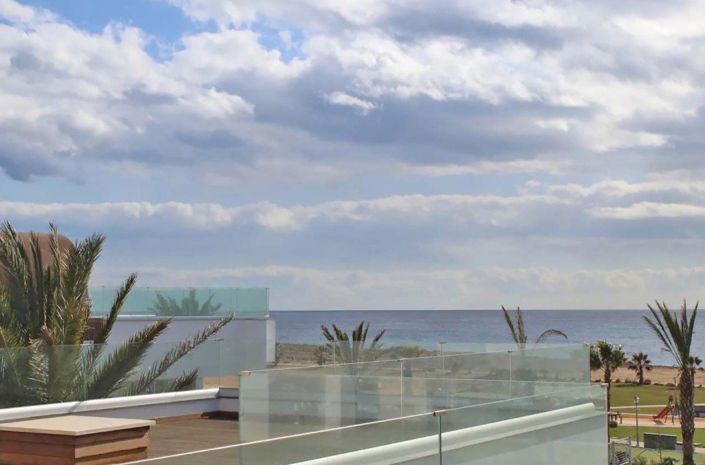 Image No.4-6 Bed House for sale