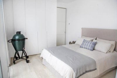 f0436b4a-a801-46b6-8500-8ca759f271f8