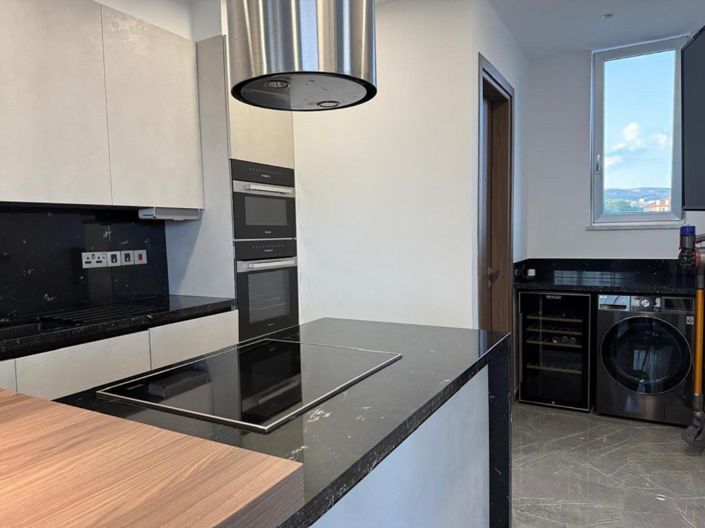Image No.4-3 Bed Penthouse for sale