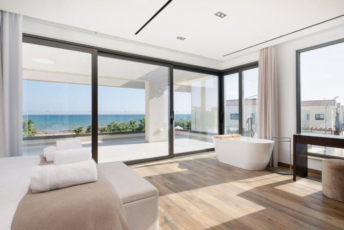 Image No.14-4 Bed House for sale