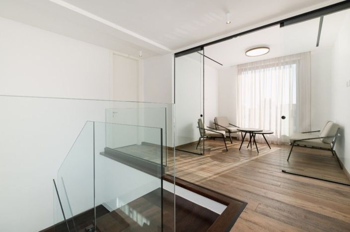 Image No.17-4 Bed House for sale