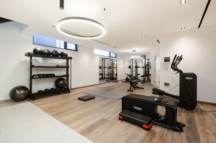 Image No.21-4 Bed House for sale