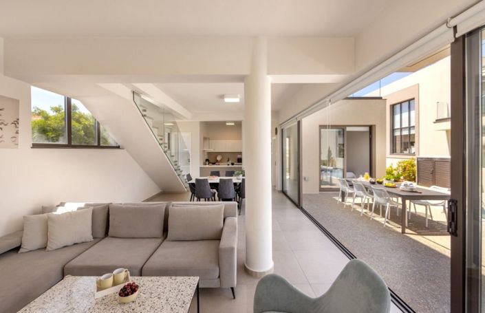 Image No.9-3 Bed House for sale