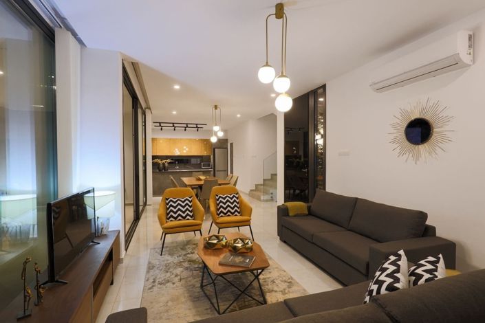 Image No.9-5 Bed House for sale