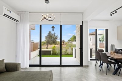 6625f12a-0a86-4825-a72d-2d2a2a850f2e