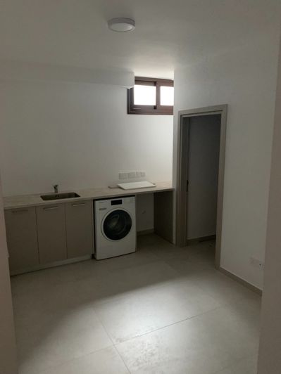 Image No.11-5 Bed House for sale