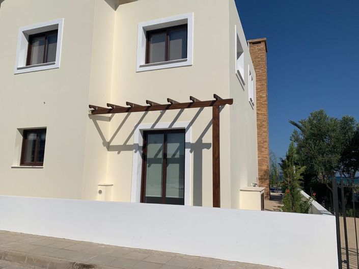 Image No.5-5 Bed House for sale