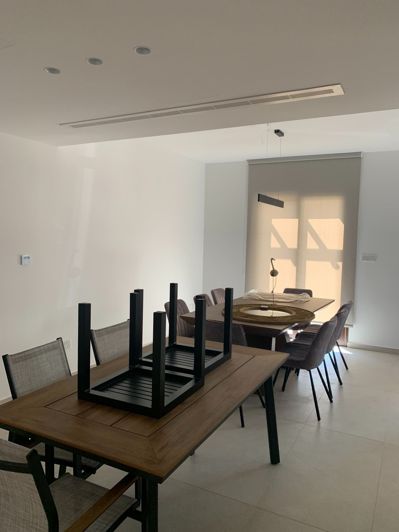 Image No.8-5 Bed House for sale