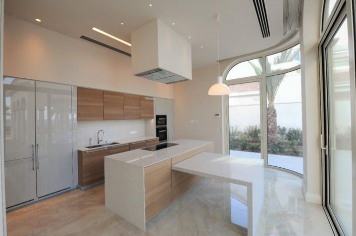 Image No.15-5 Bed House for sale