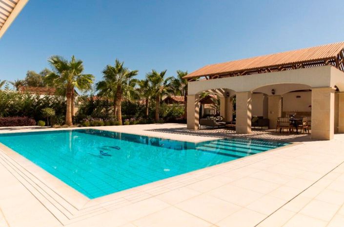 Image No.10-5 Bed House for sale