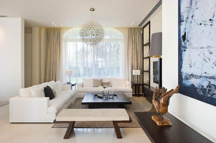 Image No.19-5 Bed House for sale