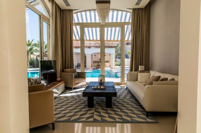 Image No.9-5 Bed House for sale