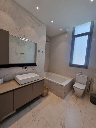 Image No.25-3 Bed Apartment for sale