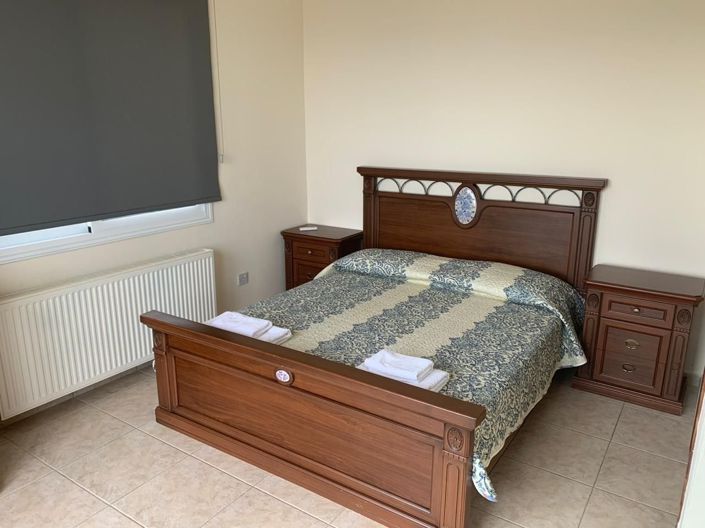 Image No.18-3 Bed House for sale