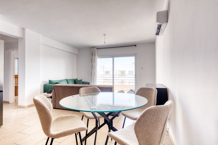 Image No.8-2 Bed Apartment for sale