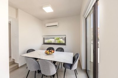 40f3ef5c-75d5-4648-87d8-7441ea2cfcf9