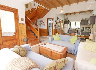 8f8c6415-9eb1-498d-a7a9-5b24408aaefe