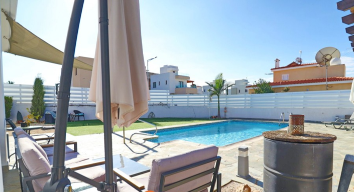 Image No.7-4 Bed House for sale