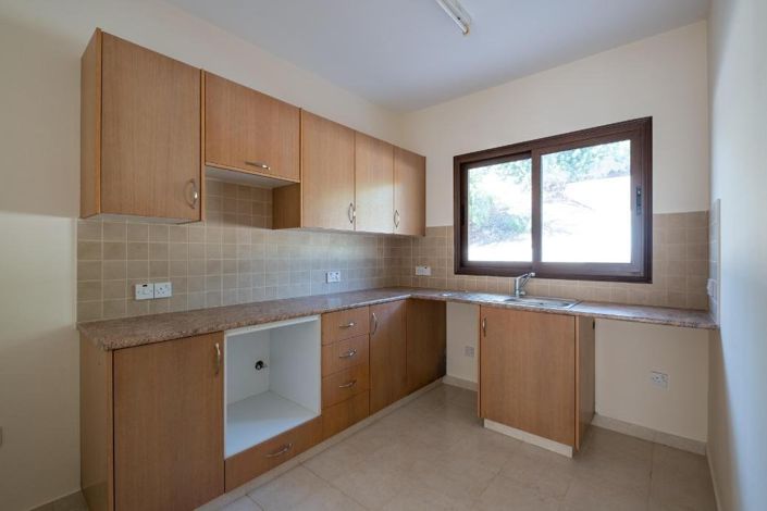 Image No.8-2 Bed House for sale