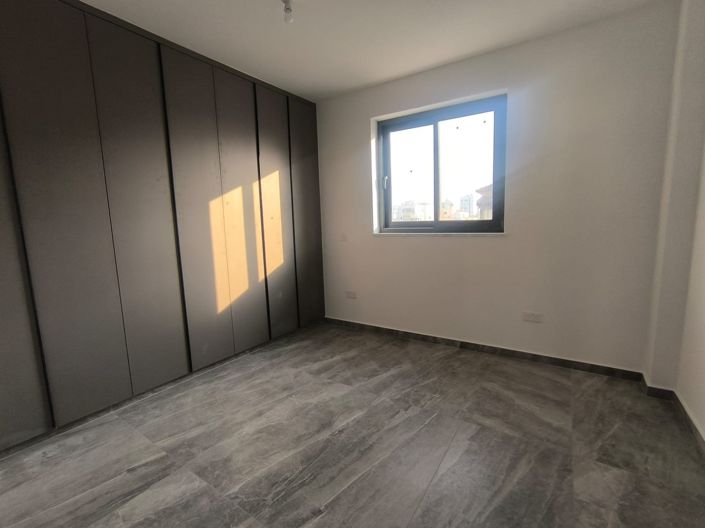 Image No.8-3 Bed Apartment for sale