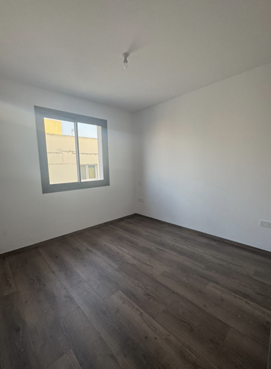 Image No.6-Appartement de 2 chambres à vendre à Agios Fanourios