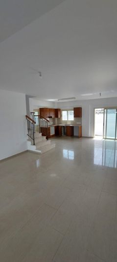 Image No.10-3 Bed House for sale