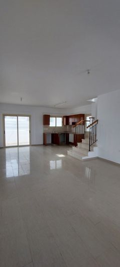 Image No.12-3 Bed House for sale