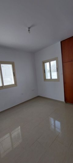 Image No.12-3 Bed House for sale