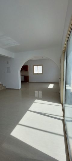 Image No.15-3 Bed House for sale