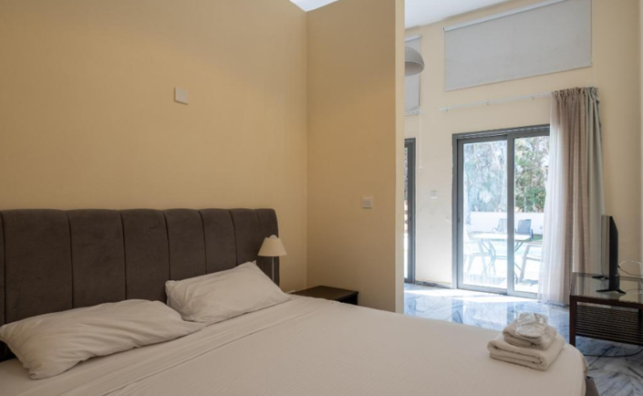 Image No.5-Studio for sale