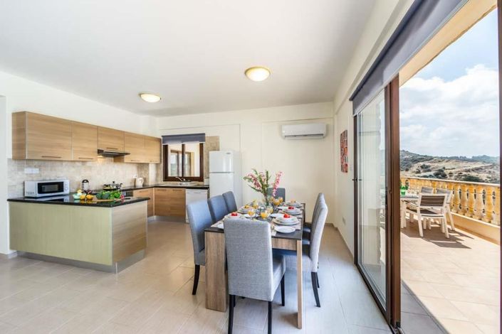 Image No.22-Villa de 4 chambres à vendre à Kissonerga