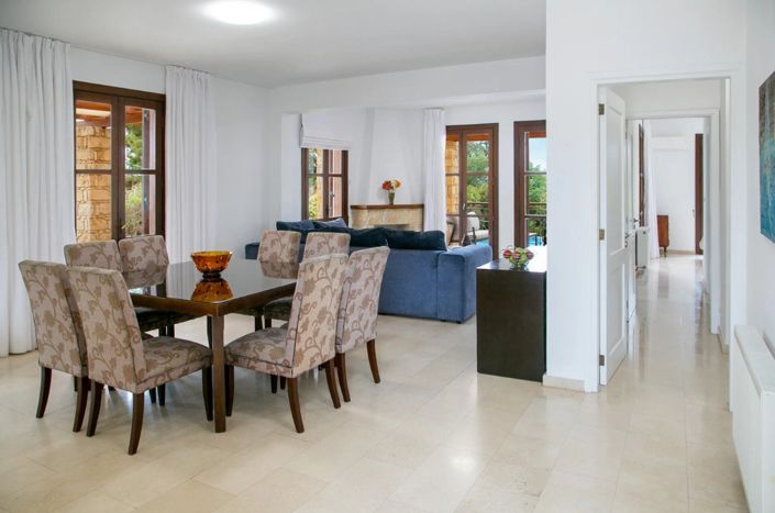 Image No.9-3 Bed House for sale