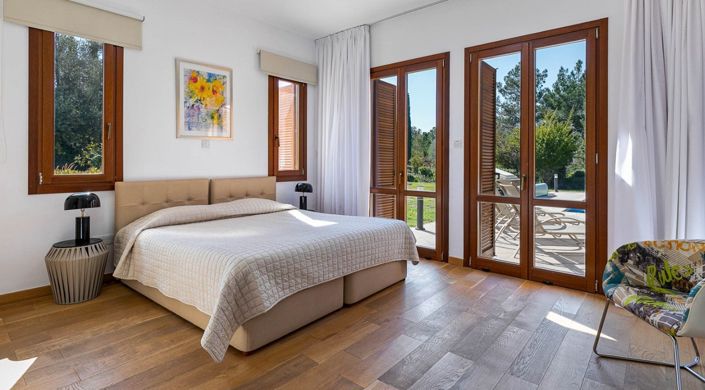 Image No.12-3 Bed House for sale