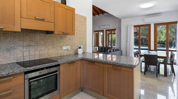 Image No.8-3 Bed House for sale