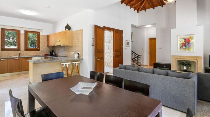 Image No.9-3 Bed House for sale