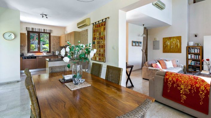 Image No.9-3 Bed House for sale