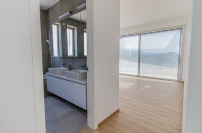 d102df45-8943-4a93-967e-9182dedf6263