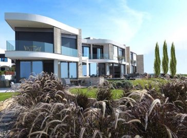 eb318075-77e5-44a0-9680-5618660597b4