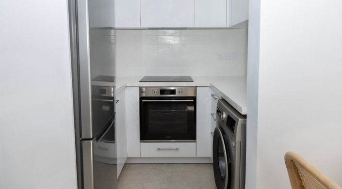 Image No.5-Studio for sale