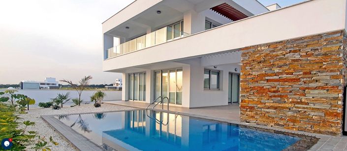 Image No.7-3 Bed House for sale