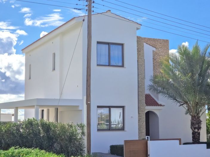 Image No.11-3 Bed House for sale