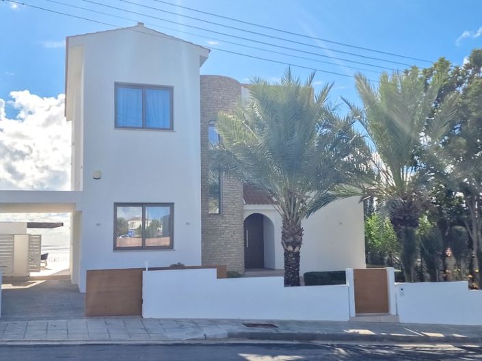 Image No.12-3 Bed House for sale