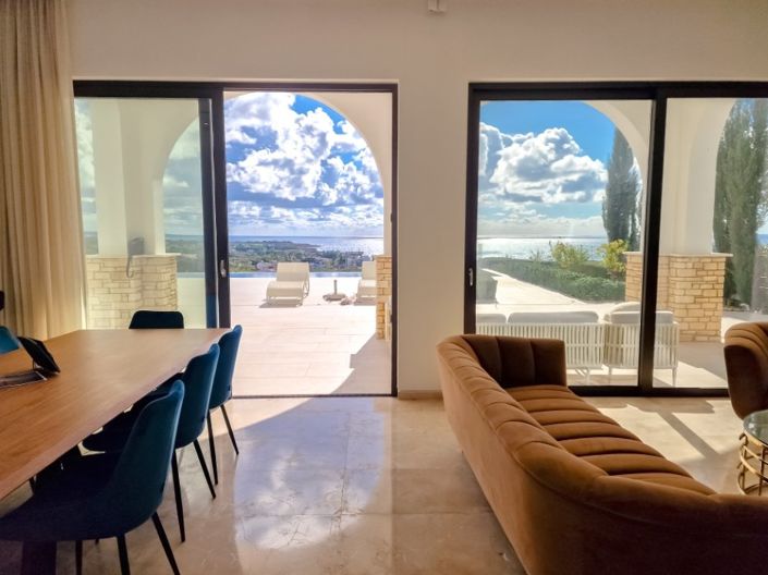 Image No.19-3 Bed House for sale