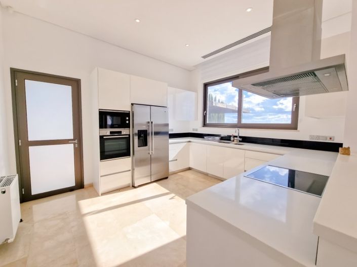 Image No.23-3 Bed House for sale