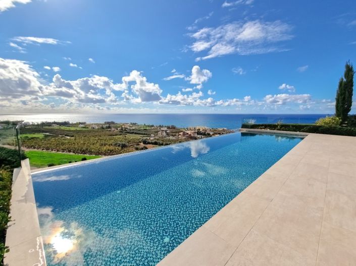 Image No.9-3 Bed House for sale